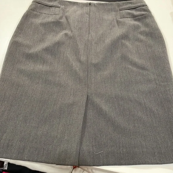 3 Piece Worthington Stretch Suit - Picture 8 of 12